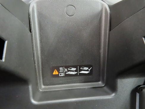 Used 2023 Chevrolet Silverado 1500 ZR2 image 67