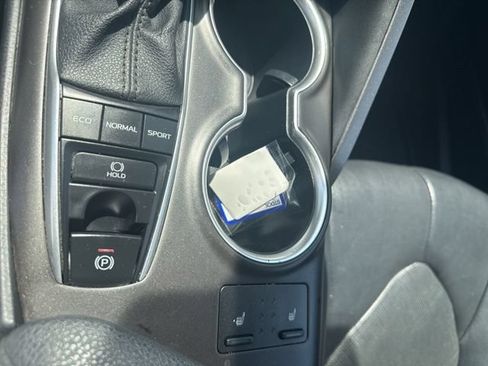 Used 2024 Toyota Camry XLE FWD image 19