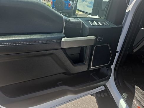 Used 2020 Ford F150 Raptor w/ Equipment Group 802A Luxury AWD/4WD image 9