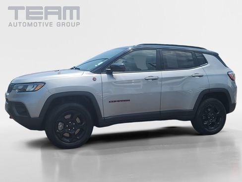 Certified 2024 Jeep Compass Trailhawk AWD/4WD image 4
