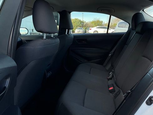 Used 2025 Toyota Corolla LE image 11