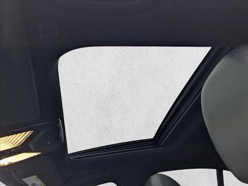 Used 2020 BMW 330i Sedan w/ Convenience Package image 17