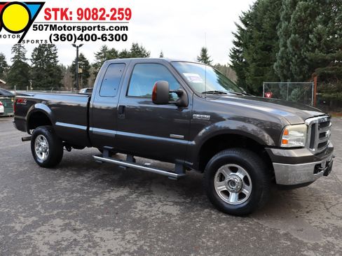 Used 2005 Ford F350 Lariat image 10