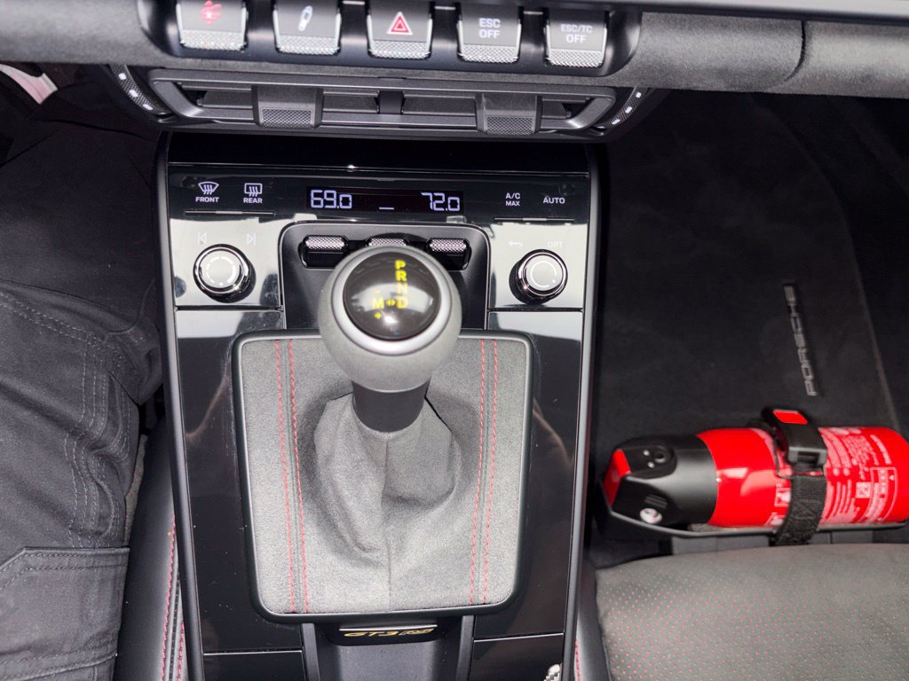 Certified 2024 Porsche 911 GT3 RS RWD image 27