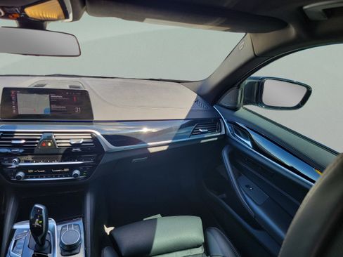 Used 2020 BMW 540i w/ M Sport Package RWD image 7