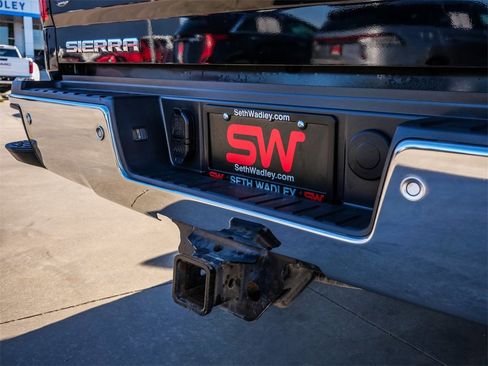 Used 2018 GMC Sierra 2500 SLT w/ Duramax Plus Package image 13
