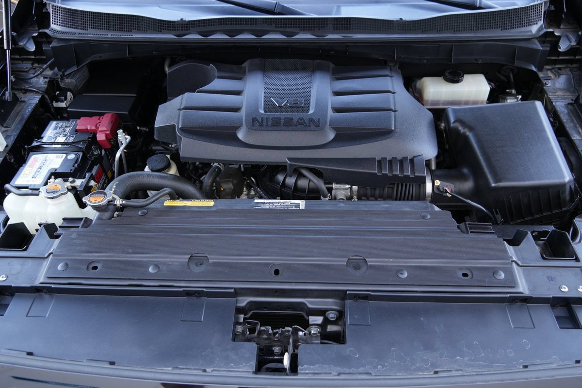 Used 2021 Nissan Titan SV w/ SV Convenience Package RWD image 35