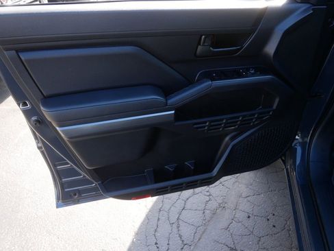 Used 2024 Toyota Tacoma 2WD Double Cab image 14