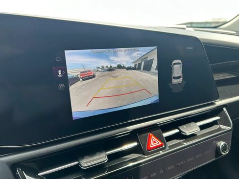 Used 2024 Kia Niro Wind FWD image 24