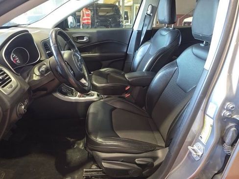 Used 2020 Jeep Compass Latitude AWD/4WD image 6