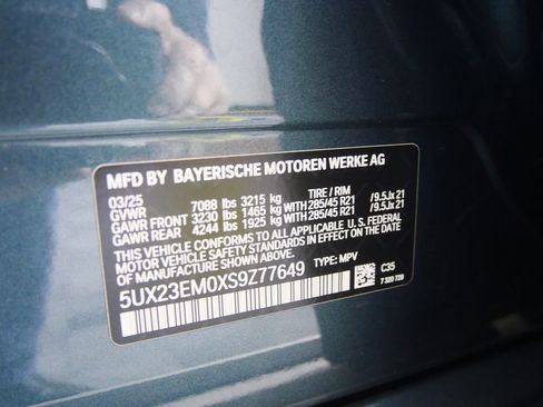 Certified 2025 BMW X7 xDrive40i w/ Premium Package image 26