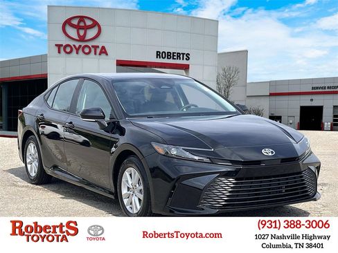 Used 2026 Toyota Camry LE image 1