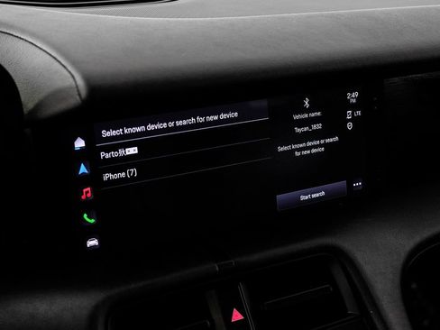 Used 2020 Porsche Taycan 4S image 29