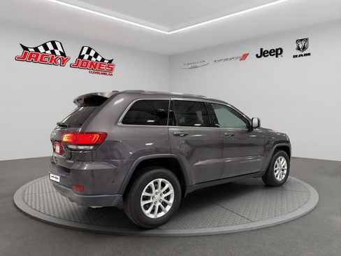Used 2021 Jeep Grand Cherokee Laredo image 11