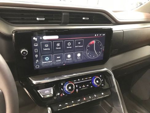 Used 2024 GMC Sierra 1500 Denali w/ Denali Reserve Package image 18