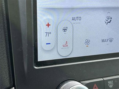 Used 2021 Ford Edge ST-Line image 25