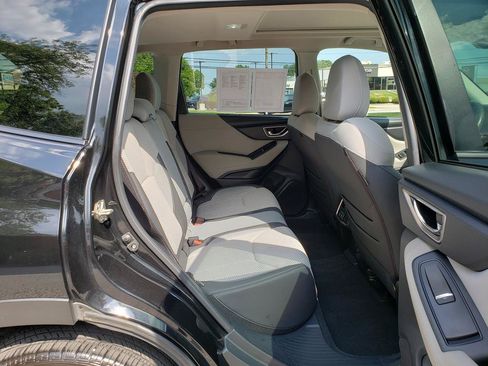 Used 2020 Subaru Forester Premium AWD/4WD image 15