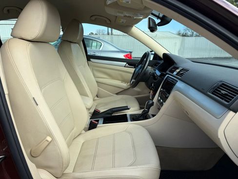 Used 2012 Volkswagen Passat 2.5 SE image 18