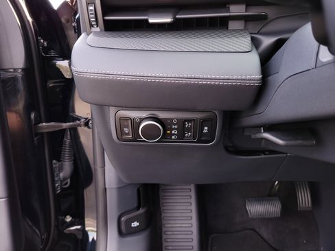 Used 2025 Ford Mustang Mach-E Premium RWD image 26