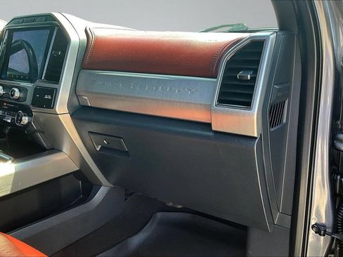Used 2022 Ford F250 Platinum AWD/4WD image 25