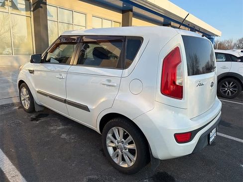 Used 2012 Kia Soul + image 6