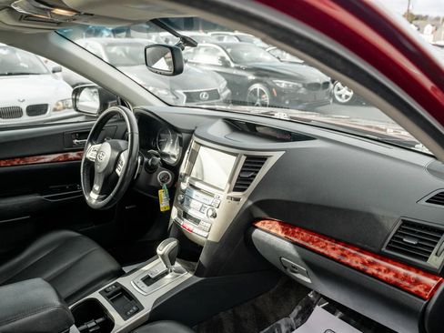 Used 2012 Subaru Outback 3.6R Limited image 12