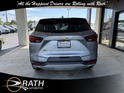 Used 2025 Chevrolet Blazer LT AWD/4WD image 8