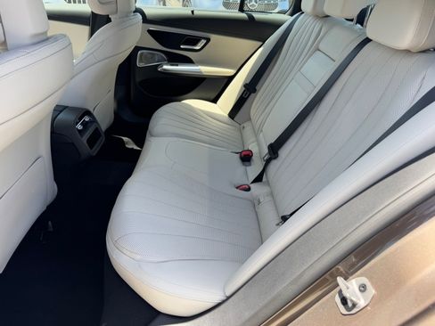 New 2025 Mercedes-Benz E 350 Sedan image 31