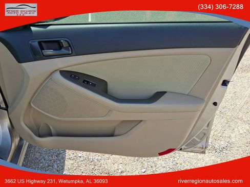Used 2015 Kia Optima LX w/ Paint Protection Film Package FWD image 11