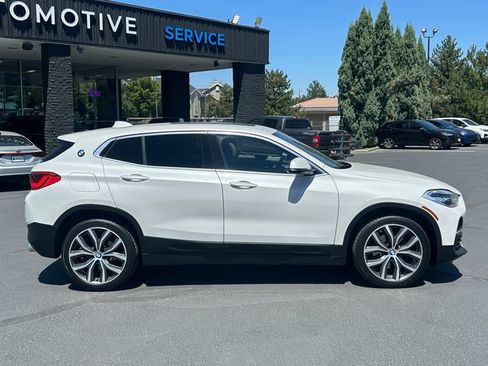 Used 2018 BMW X2 xDrive28i w/ Convenience Package AWD/4WD image 2