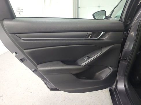 Used 2019 Honda Accord Sport image 27