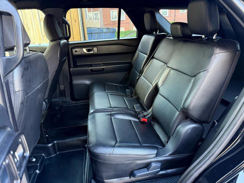 Used 2020 Ford Explorer 4WD Police Interceptor w/ Interior Upgrade Package image 4