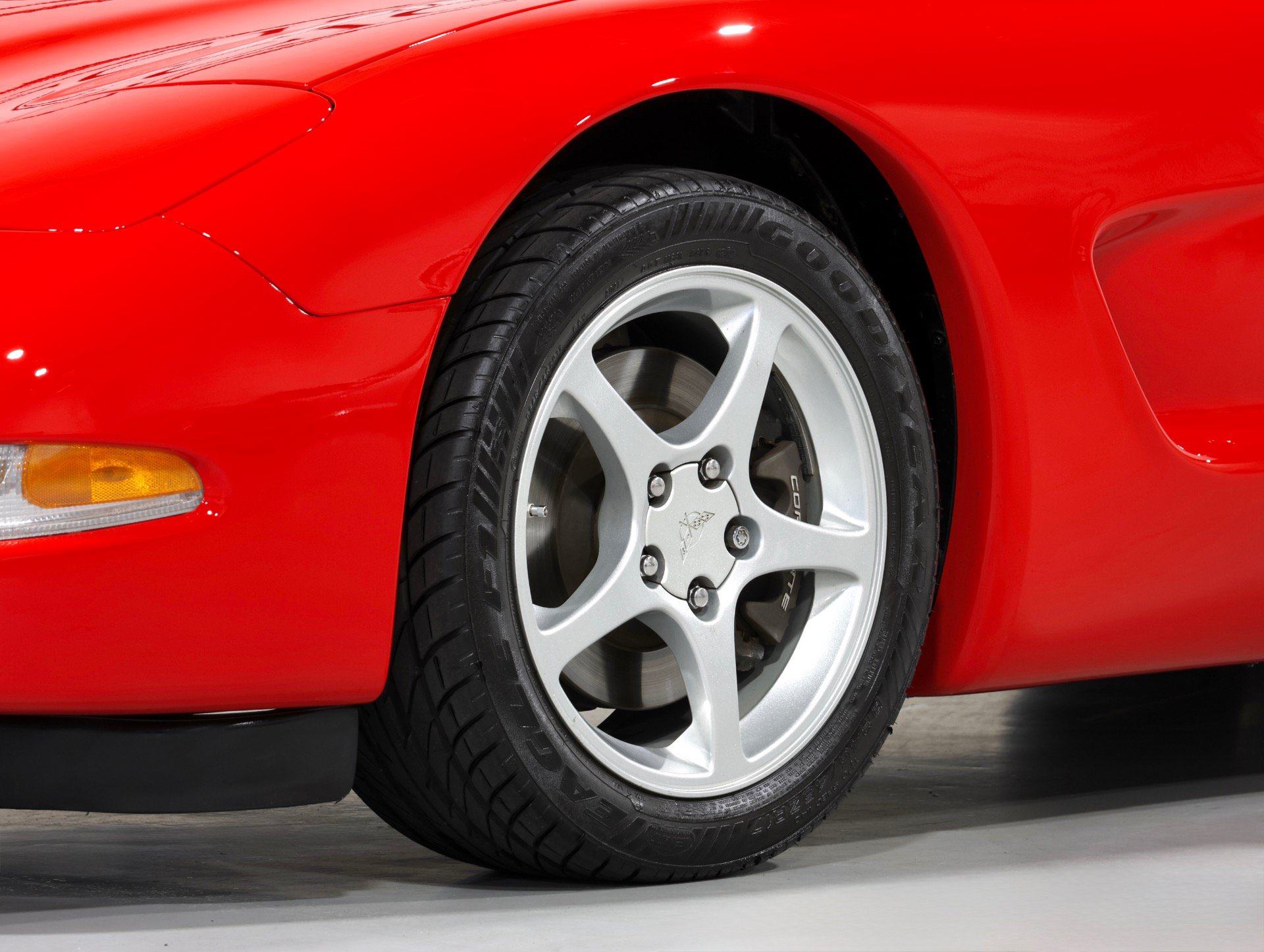 Used 2004 Chevrolet Corvette Convertible w/ Preferred Equipment Group RWD image 25