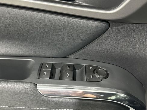 Used 2026 Chevrolet Traverse LT w/ Driver Confidence Package AWD/4WD image 18