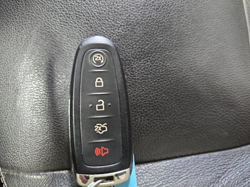 Used 2014 Ford Escape Titanium w/ Equipment Group 401A AWD/4WD image 34