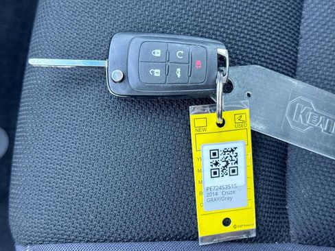 Used 2014 Chevrolet Cruze LT FWD image 31