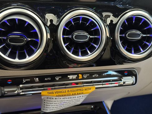 New 2025 Mercedes-Benz GLA 250 image 26