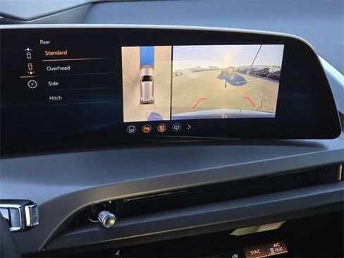 New 2026 Cadillac Vistiq Platinum image 26