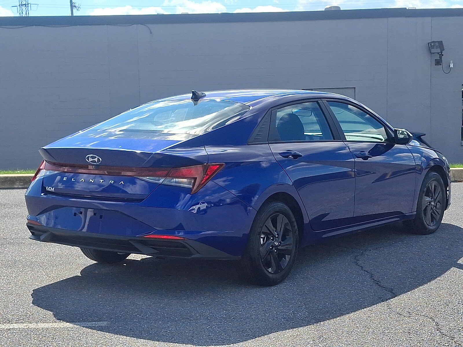 Certified 2023 Hyundai Elantra SEL FWD image 5
