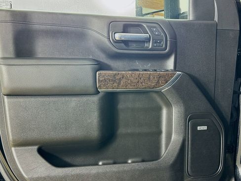 Used 2022 GMC Sierra 3500 Denali w/ Denali Ultimate Package image 9