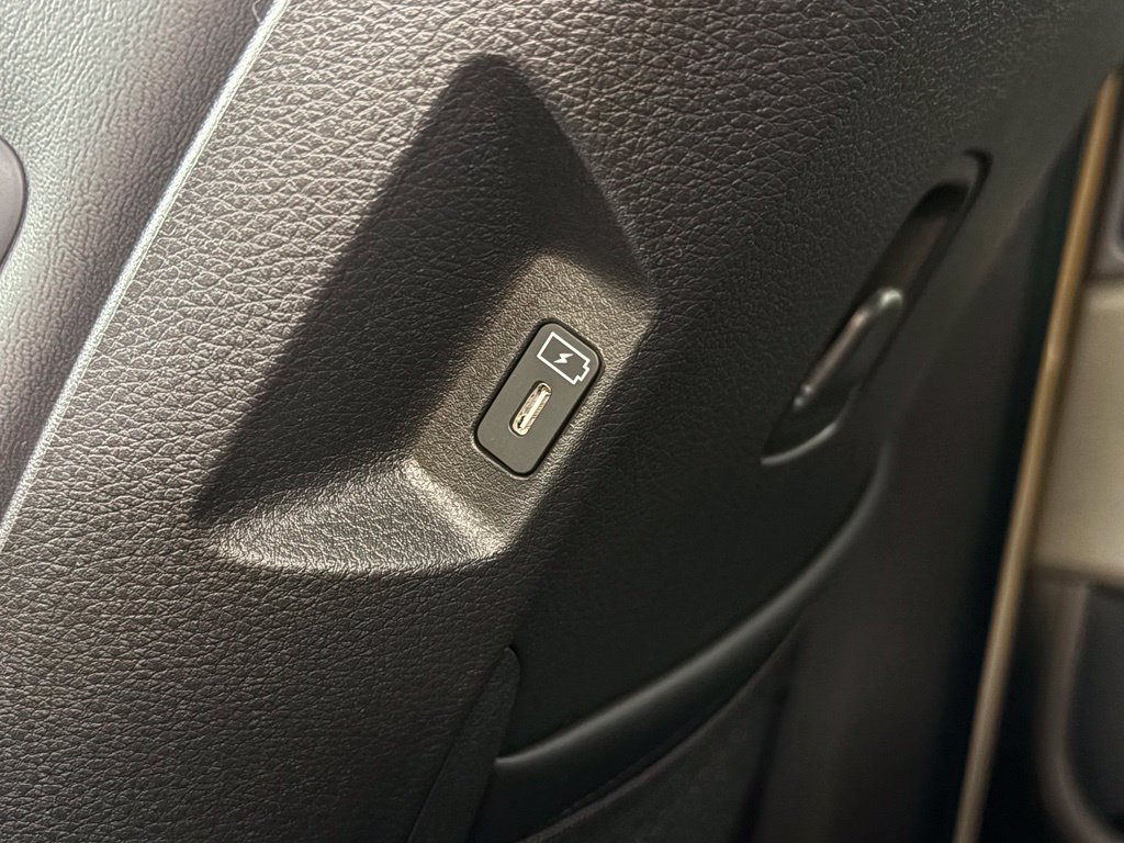 New 2026 Kia Carnival EX FWD image 36
