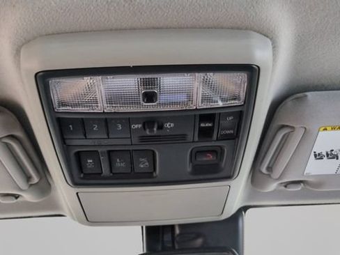 Used 2022 Toyota 4Runner SR5 Premium w/ Moonroof Package AWD/4WD image 31