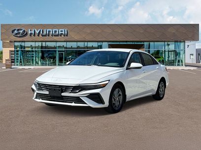 New 2025 Hyundai Elantra Blue