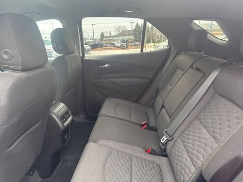 Used 2018 Chevrolet Equinox LT image 10