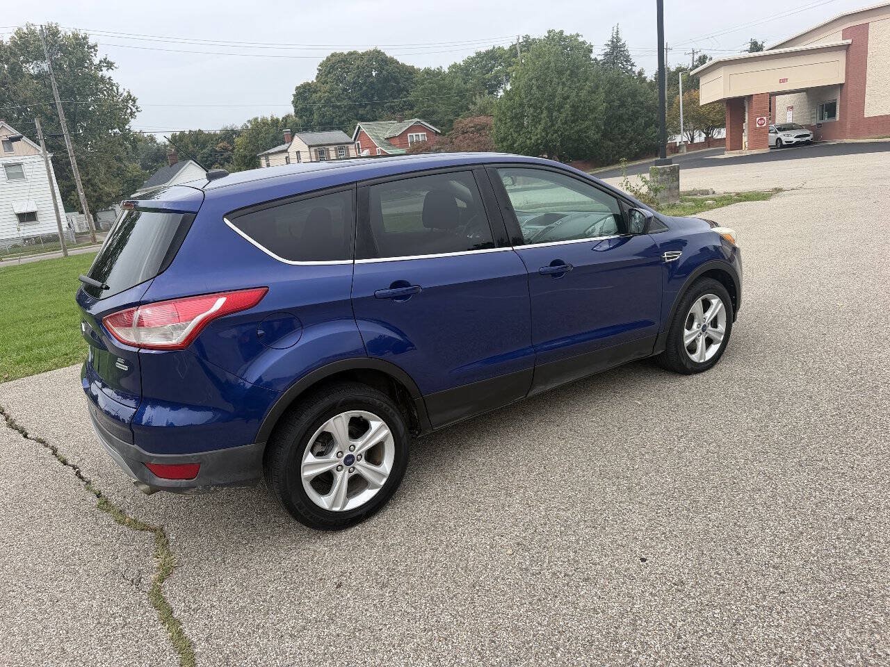 Used 2015 Ford Escape SE AWD/4WD image 4