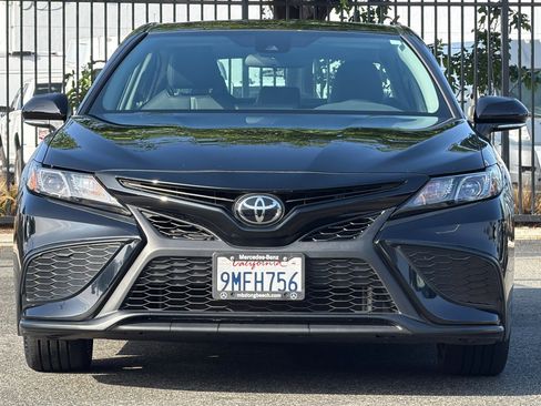 Used 2024 Toyota Camry SE image 9