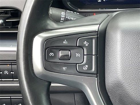 Used 2023 Chevrolet Suburban Premier image 13