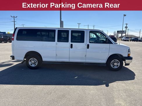 Used 2020 Chevrolet Express 3500 LT w/ LT Preferred Equipment Group RWD image 7