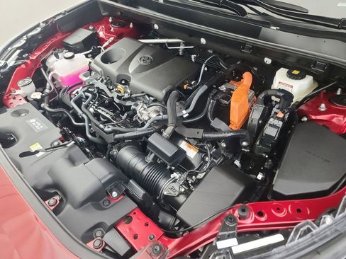 Used 2025 Toyota RAV4 XLE image 39