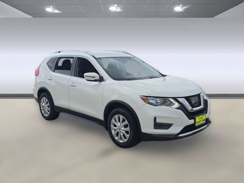 Used 2017 Nissan Rogue S w/ Appearance Package image 7
